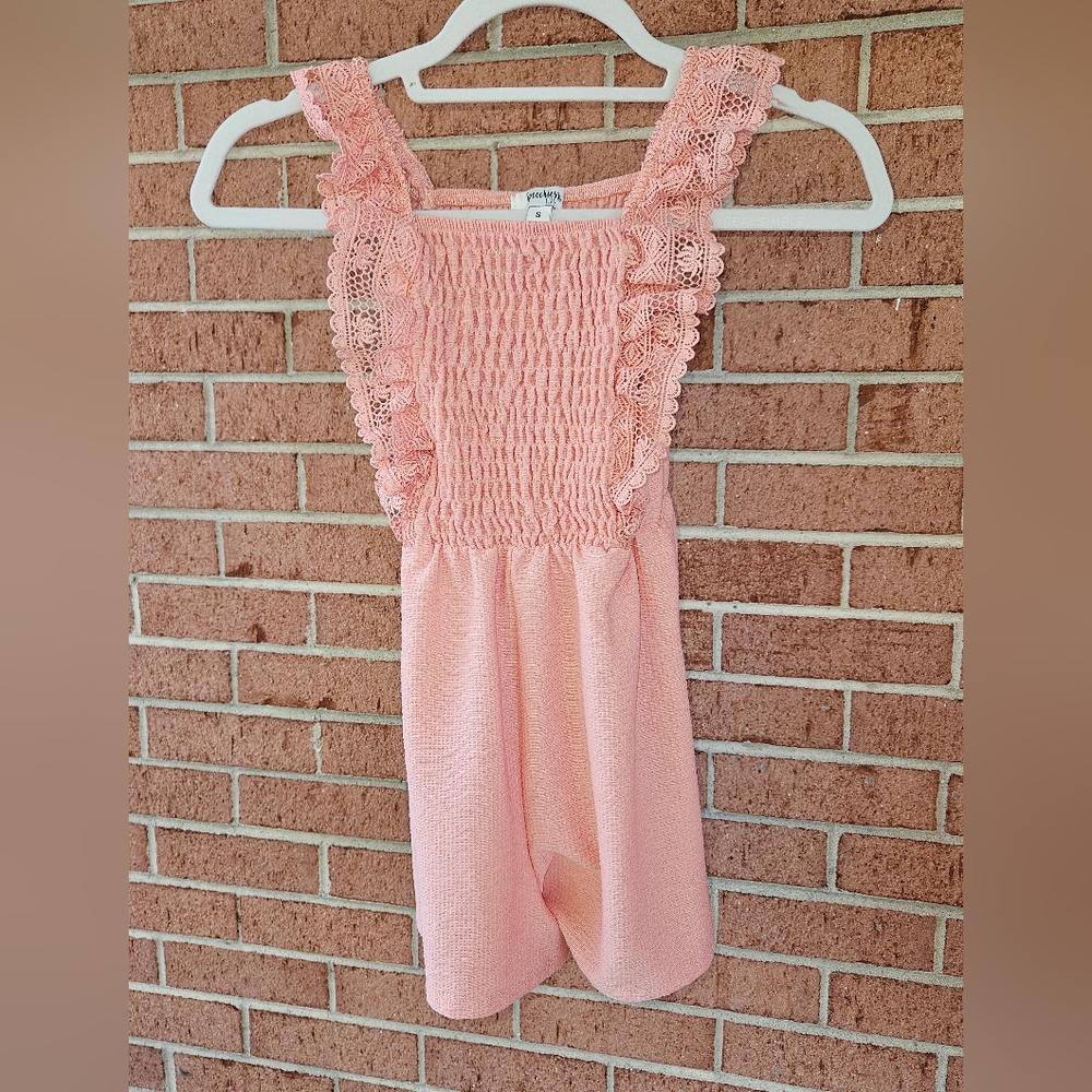 Speechless Kids little girl's romper. Peach. Size S